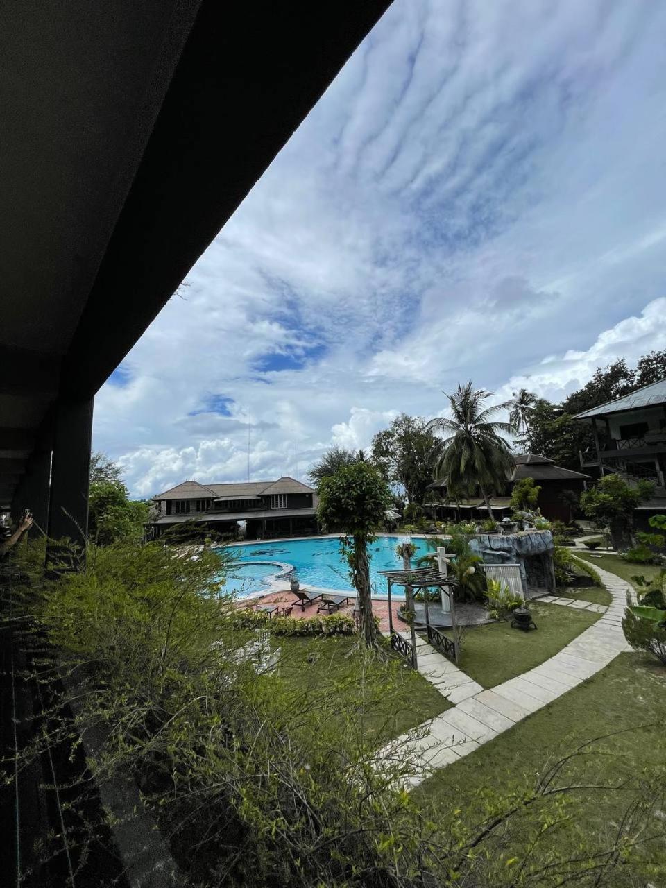 Beach Resort - Arwana Perhentian Besar Kampung Kuala Besut Esterno foto