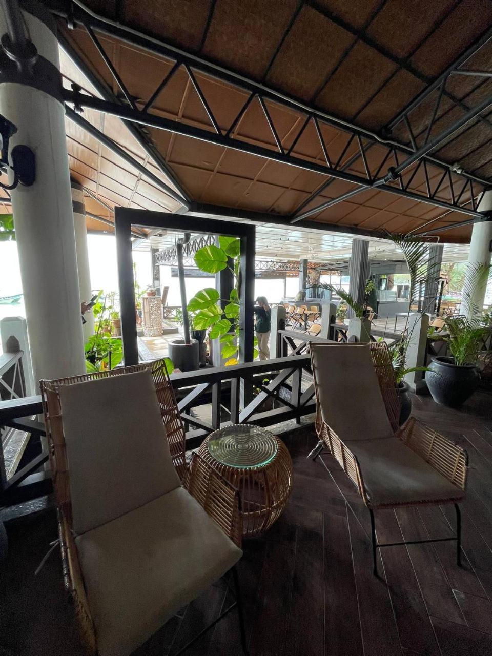 Beach Resort - Arwana Perhentian Besar Kampung Kuala Besut Esterno foto