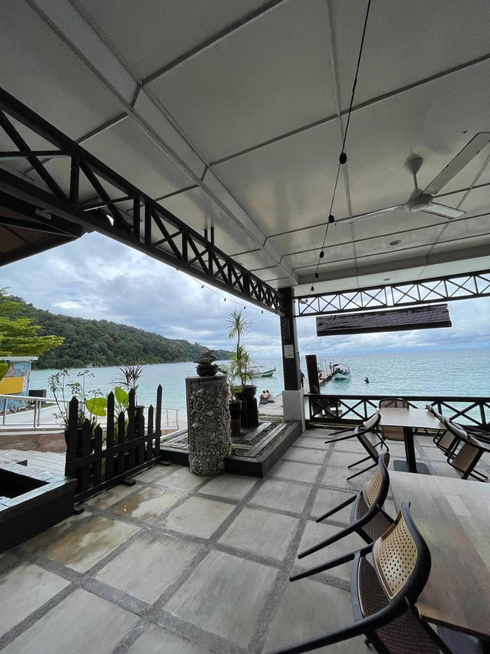 Beach Resort - Arwana Perhentian Besar Kampung Kuala Besut Esterno foto